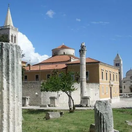 Latmo アパート *