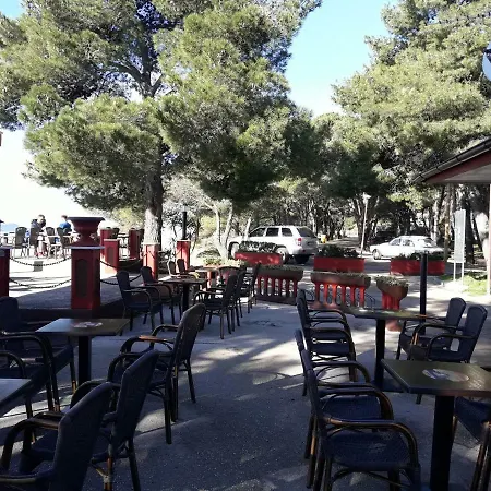 公寓 Latmo 扎达尔