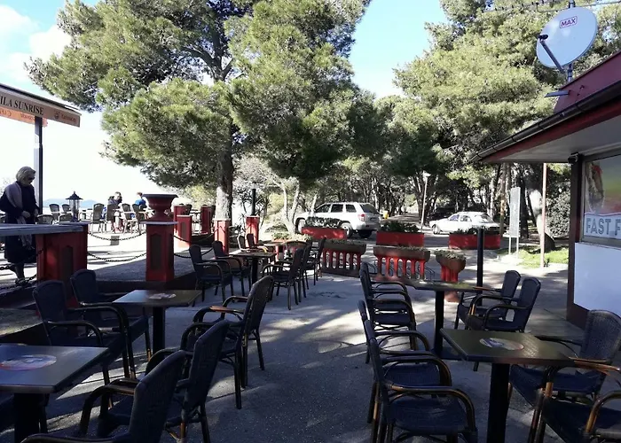 公寓 Latmo 扎达尔